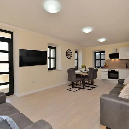 Lux * Mali Lošinj